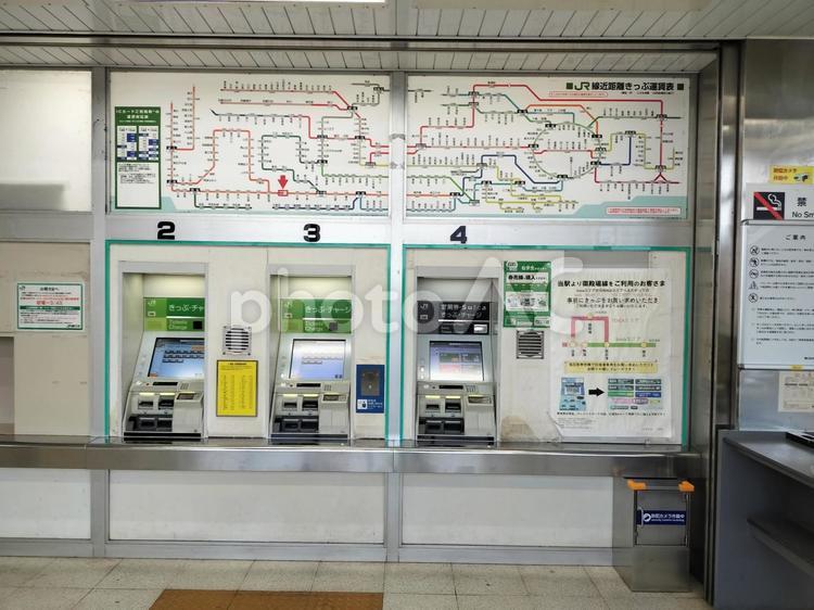 二宮駅　券売機(拡大) 二宮駅,鉄道,駅構内の写真素材
