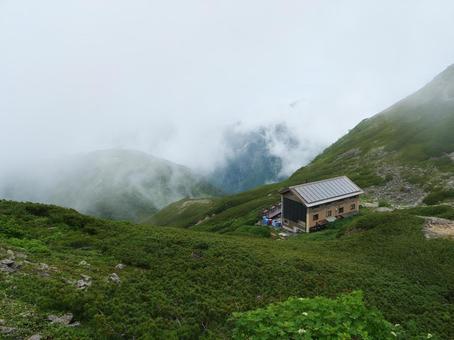 仙丈小屋 仙丈小屋 カール,圏谷,仙丈小屋の写真素材