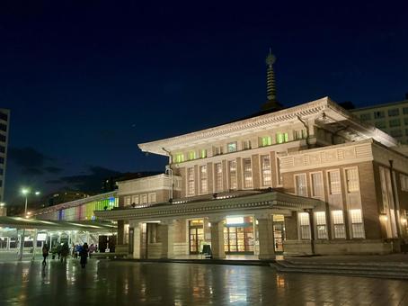 夜の旧奈良駅舎 夜の旧奈良駅舎の写真