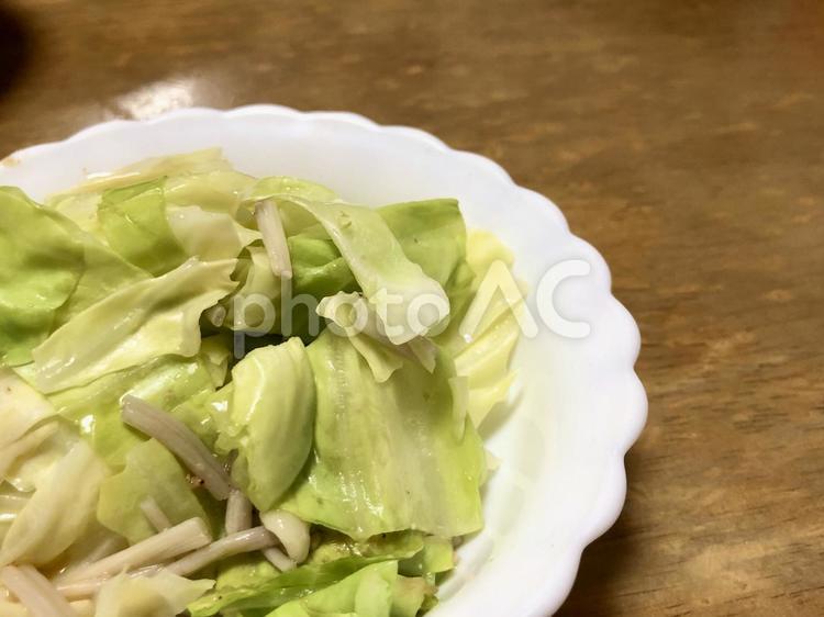 キャベツとえのきのごま和え ごま,キャベツ,えのきの写真素材