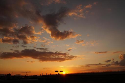 夕暮れの街 夕暮れの街の写真