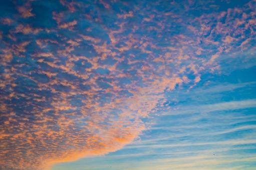 朝焼けの空の写真