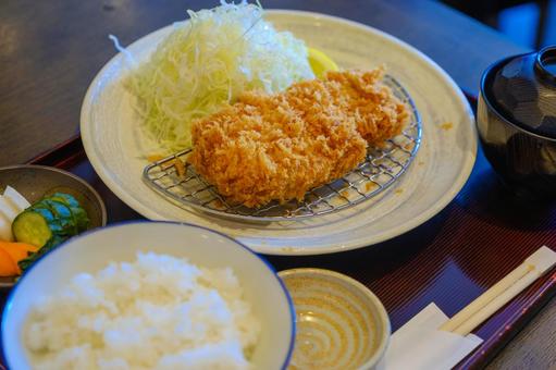 ［食べ物・グルメ］トンカツ とんかつ,ロースカツ,ヒレカツの写真素材