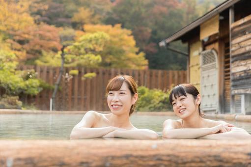 温泉女子イメージ 温泉女子イメージ 女性,温泉,人物の写真素材