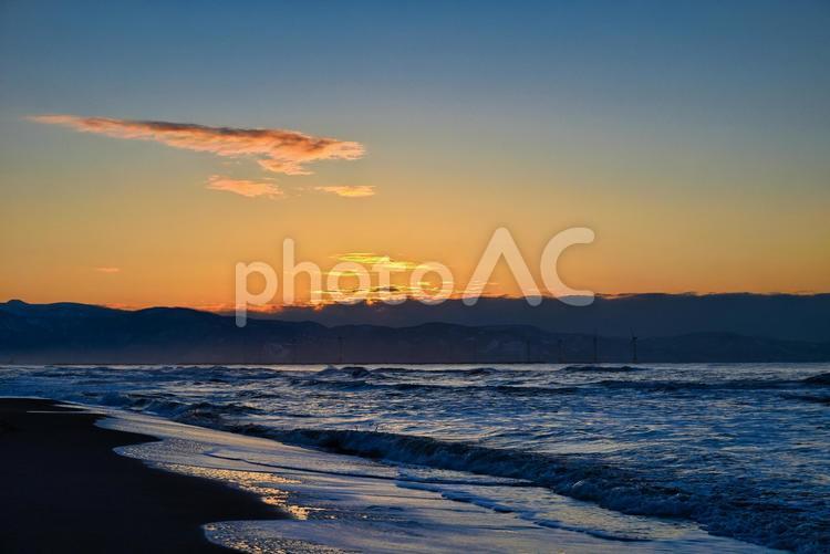 夕暮れの海 夕暮れの海,夕焼け,夕暮れの写真素材