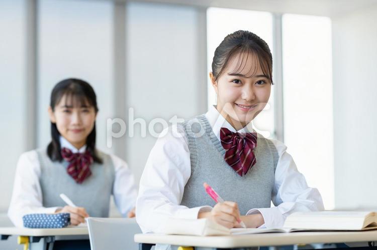 授業中の高校生 高校生,女子高生,授業の写真素材