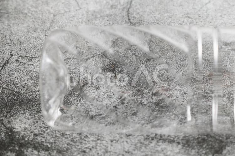 ペットボトル　横置き　底部分 ペットボトル,飲み口,ボトルの写真素材