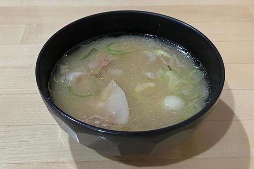 豚汁 豚汁 豚汁,味噌汁,ネギの写真素材