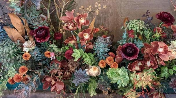 レトル調-寄せ生けの写真