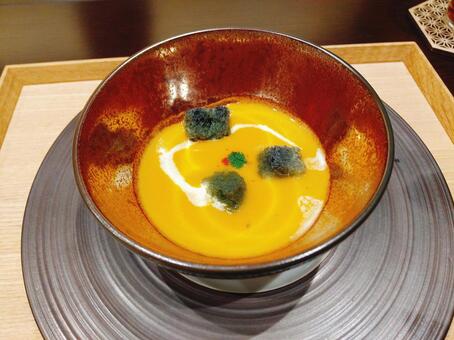 フレンチコースのスープ フレンチ,グルメ,食べ物の写真素材