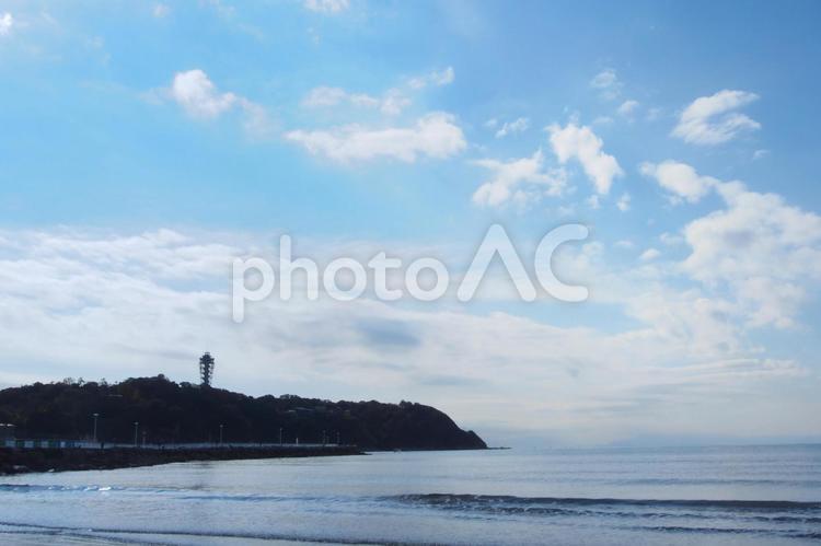 江の島シーキャンドルの見える海辺 海,江の島,青空の写真素材