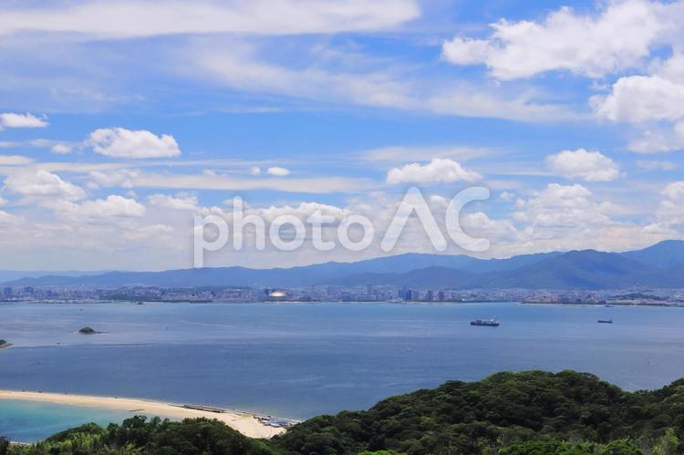夏の空と海と街並み（福岡市） 空,海,夏の写真素材