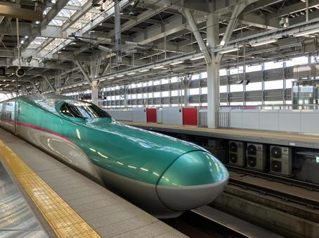 新幹線 東北新幹線,北海道新幹線,青森の写真素材