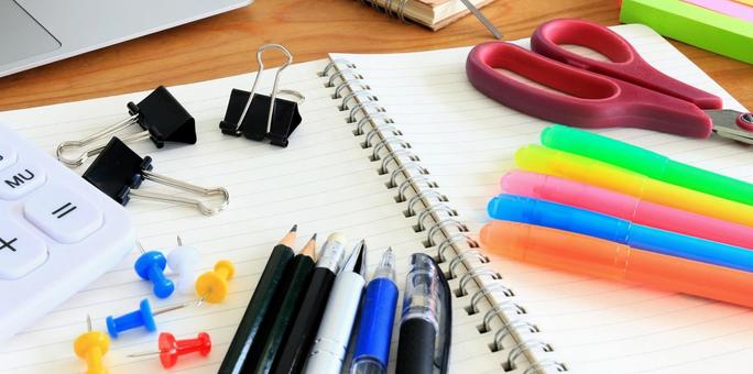 いろいろな事務用品 筆記用具 いろいろな事務用品 筆記用具 事務用品,文房具,筆記用具の写真素材