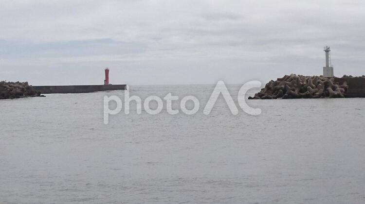 灯台と海 灯台,海,水域の写真素材
