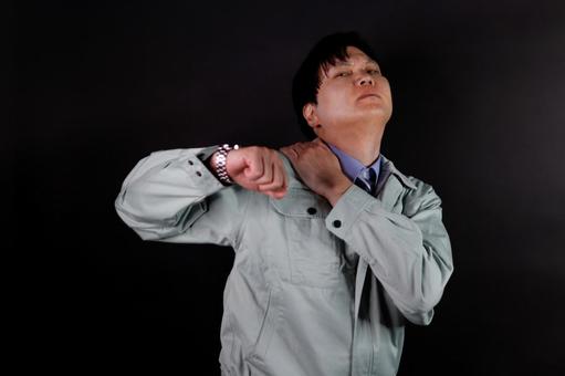 肩こりに悩む男性 肩こりに悩む男性 肩こり,男性,痛みの写真素材