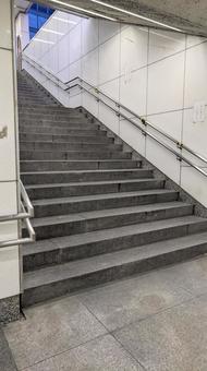 地下の階段 階段,地下,地下街の写真素材