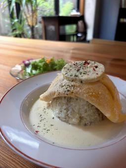 カフェでのひととき、オムライス時間 カフェでのひととき、オムライス時間 食べ物,食事,料理の写真素材
