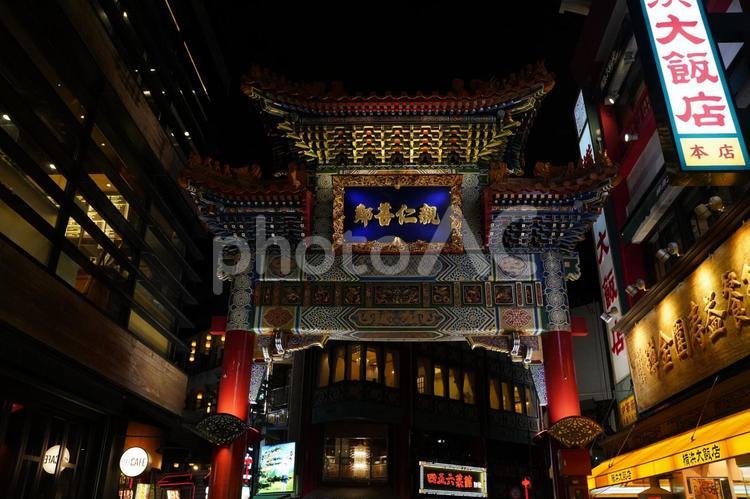横浜中華街 横浜,中華街,夜の写真素材