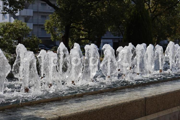 たくさんの噴水のあるアップ たくさん,噴水,アップの写真素材