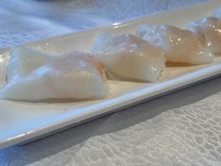 透き通る皮が美しい海老蒸し餃子のアップ 点心,海老蒸し餃子,中華料理の写真素材