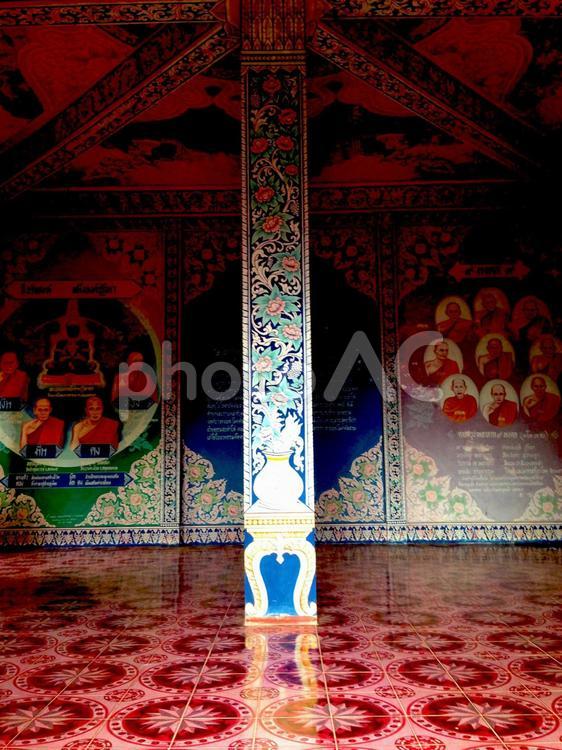 タイの寺院内の柱の様子 おすすめ,タイ,外国の写真素材