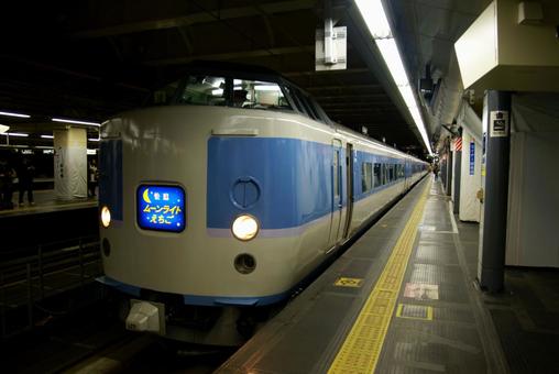 ムーンライトえちご 183系 ムーンライトえちご 183系 ムーンライトえちご,冬,鉄道の写真素材