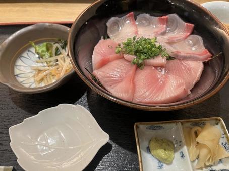 鉄火丼 鉄火丼の写真