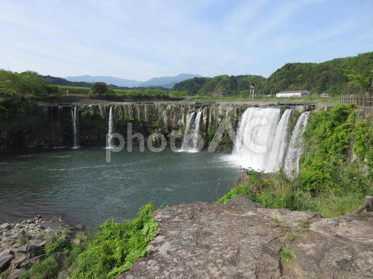 原尻の滝を望む 滝,東洋のナイアガラ,滝壺の写真素材