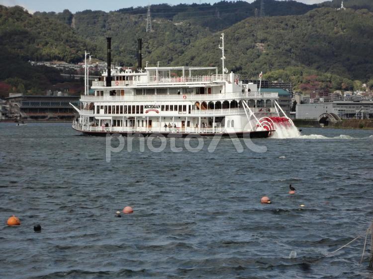 琵琶湖を巡る船旅 琵琶湖汽船の風景 琵琶湖,浜大津,ミシガンクルーズの写真素材