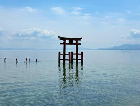 白鬚神社の湖中鳥居3 ビワイチ,白髭神社,湖中大鳥居の写真素材
