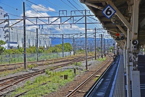 Numazu Station platform, JPG