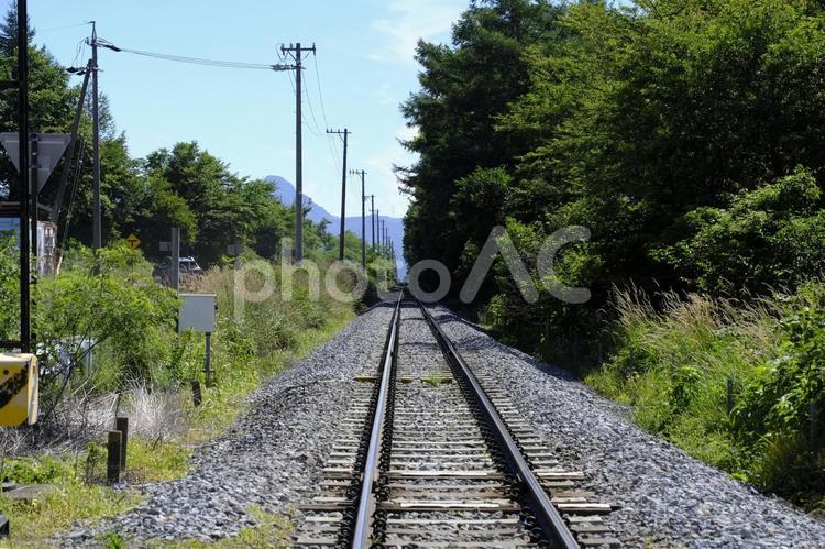 野辺山の標高の最も高いJR踏切 踏切,野辺山,jrの写真素材