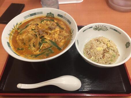 ラーメン半チャーハンセット ラーメン半チャーハンセット,ラーメン,半チャーハンの写真素材