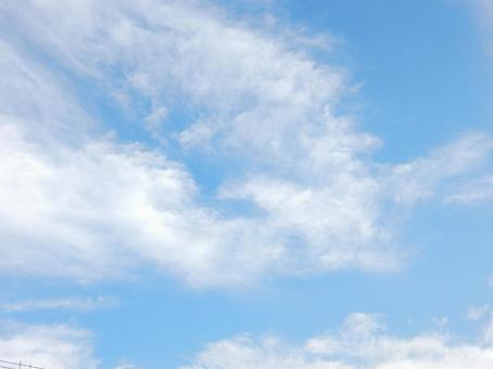 【空の写真】秋空 【空の写真】秋空 秋空,空,雲の写真素材