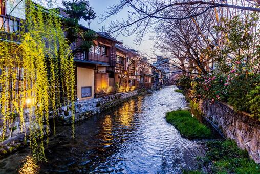 京都府　祇園の町並み 祇園,京都,街並みの写真素材