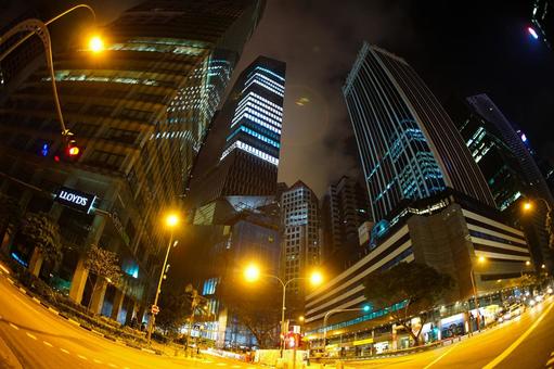 シンガポールの交差点夜景 シンガポールの交差点夜景 交差点,シンガポール,夜景の写真素材