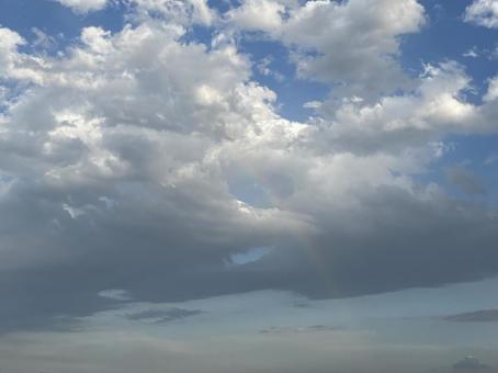 雲と虹 雲と虹の写真