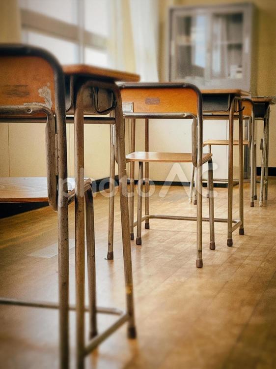 教室のイメージ 机,椅子,座席の写真素材