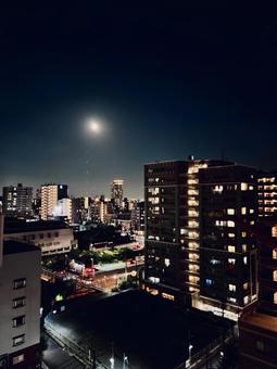 夜空 夜景,ビル,マンションの写真素材