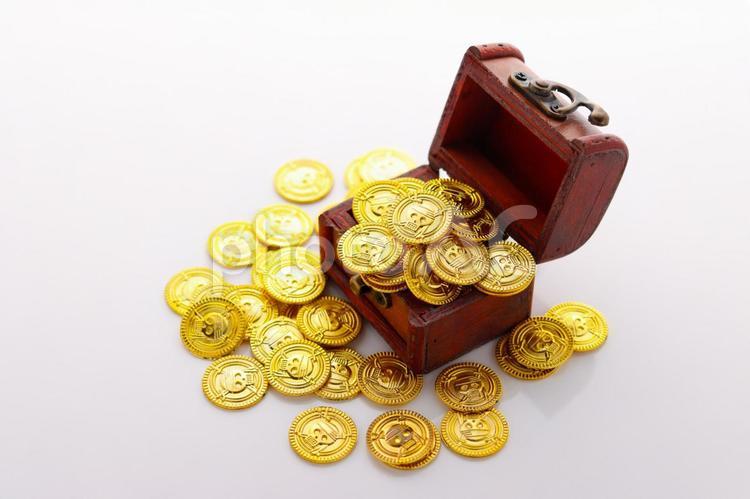 金貨と宝箱 金貨,ビジネス,お金の写真素材