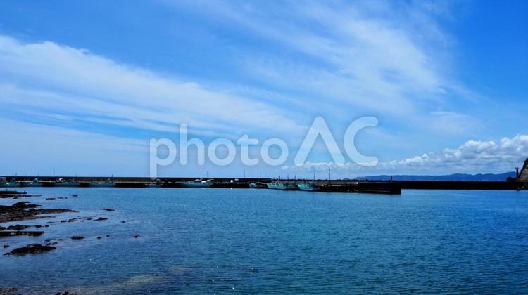 夏の天津小湊・鯛ノ浦の海岸・千葉県鴨川市 夏,鯛の浦,鴨川市の写真素材