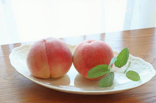 Beautifully colored and delicious-looking peach "Natsukko", JPG Beautifully colored and delicious-looking peach "Natsukko", JPG