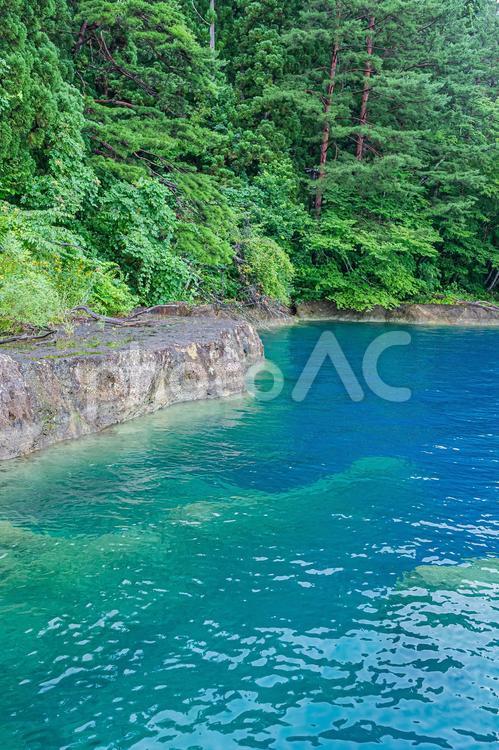 秋田県　田沢湖　御座石神社 風景,景色,自然の写真素材