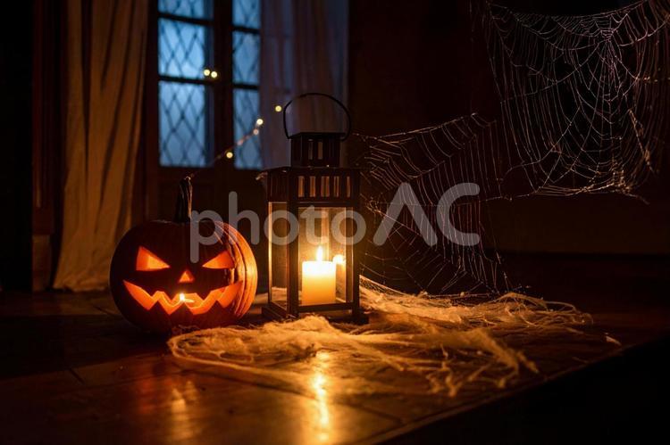 ハロウィンのかぼちゃと蝋燭 ハロウィン,かぼちゃ,ジャックオーランタンの写真素材