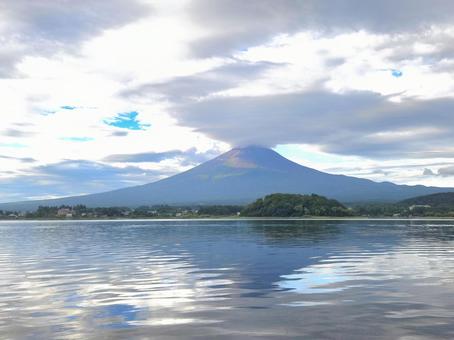 富士山と河口湖　 富士山,河口湖,富士河口湖町の写真素材
