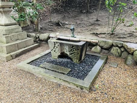 廣瀬大社 祓戸社の手水舎 廣瀬大社 祓戸社の手水舎 廣瀬大社,奈良県北葛城郡,二十二社の写真素材