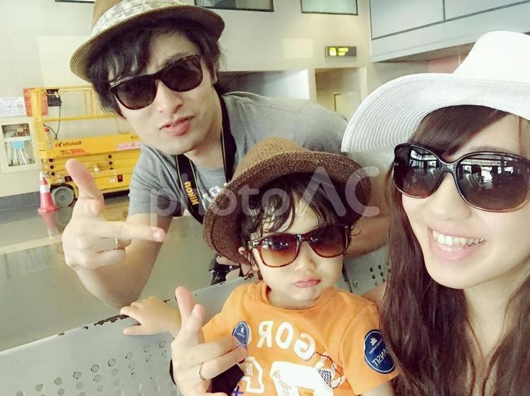 家族旅行 家族,家族連れ,家族旅行の写真素材