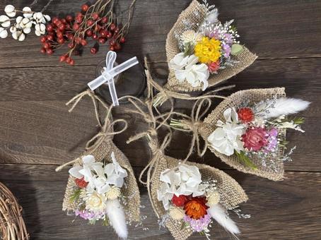 クリスマス　ドライフラワー　ガーランド クリスマス,12月,クリスマスリースの写真素材