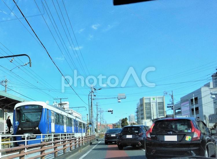青いしずてつ電車 電車,線路,駅の写真素材